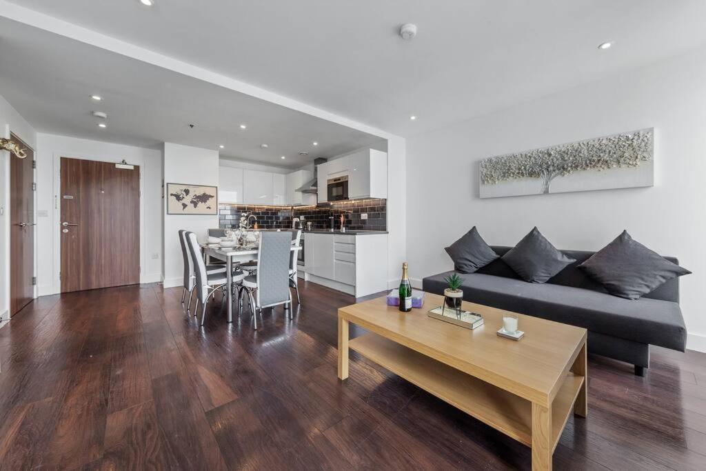 Beautiful Living Sleep 7 In London Bp34 Daire Dış mekan fotoğraf